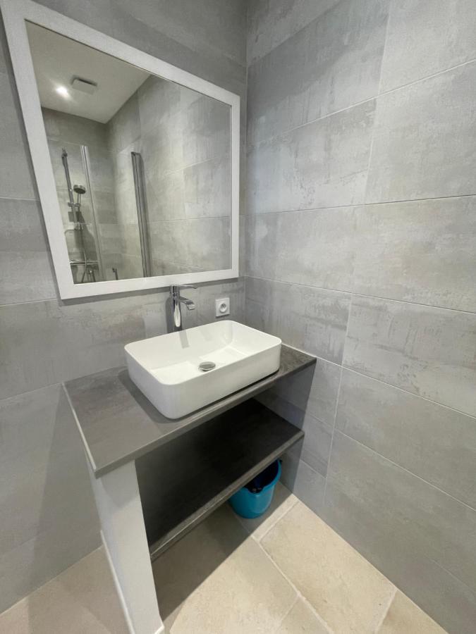 Le Petit Navire Apartment La Flotte Ngoại thất bức ảnh