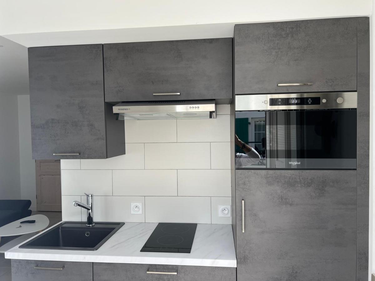 Le Petit Navire Apartment La Flotte Ngoại thất bức ảnh